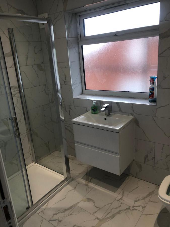 5 Bedroom House In Орпингтон Экстерьер фото