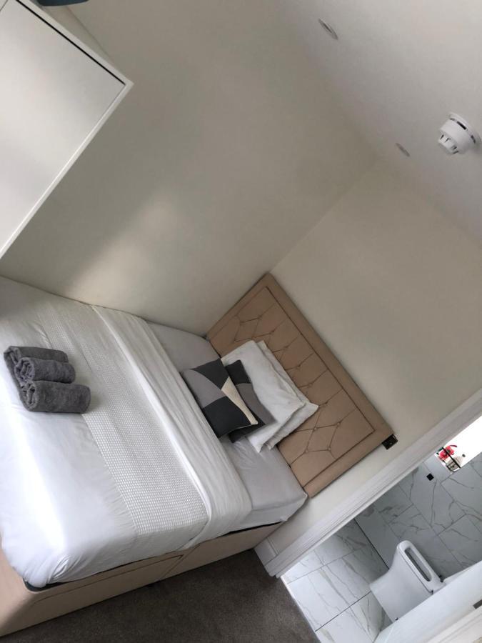 5 Bedroom House In Орпингтон Экстерьер фото